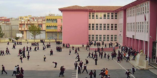 Okulların açılması ertelendi mi son dakika Okullar ne zaman açılacak?