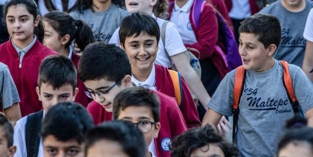 Okulun ilk günü ders işlenir mi 2022? 2022 ve 2023 eğitim öğretim yılı takvimi MEB