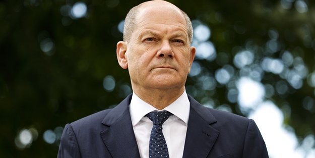 Olaf Scholz: Türkiye takdiri hak ediyor