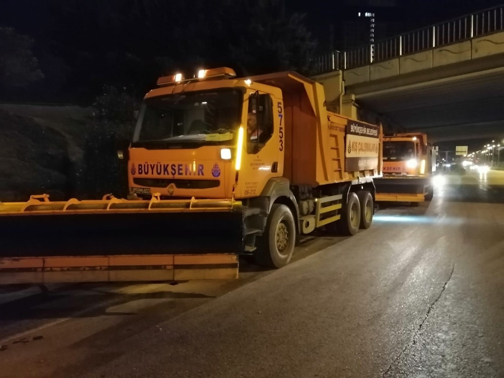 Olası bir kar yağışı için hazırlıklar yapıldı 