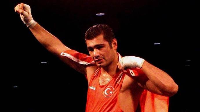 Öldükten sonra gelen şeref aylığı..