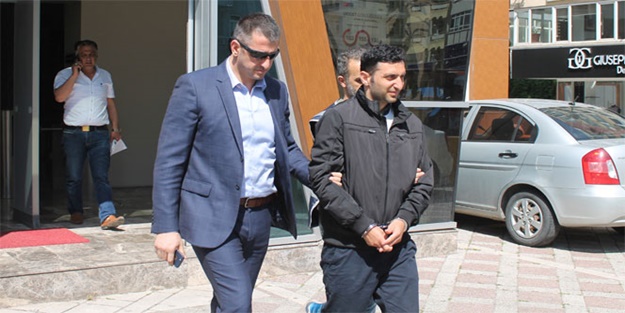 Öldürdüğü şahsın mezarına gidip dua bile etmiş