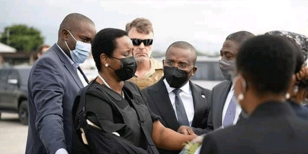 Öldürülen devlet başkanının eşi Haiti'ye döndü