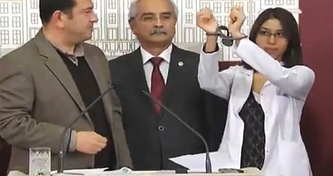 Öldürülen teröristin CHP'li vekille görüntüleri ortaya çıktı