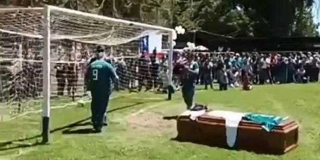 Ölen eski futbolcuya gol attırdılar ve ardından...