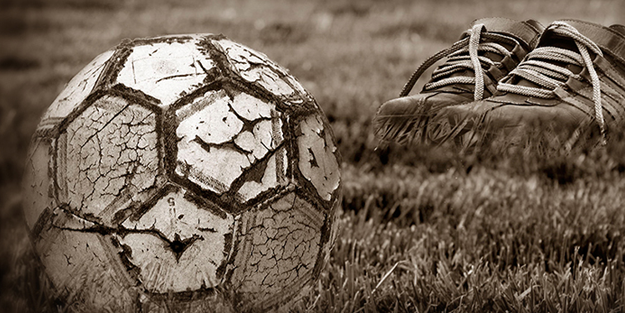 Ölen krallarının külleriyle top oynamışlar