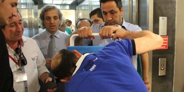 Ölen oğlunu kalbini öperek uğurladı