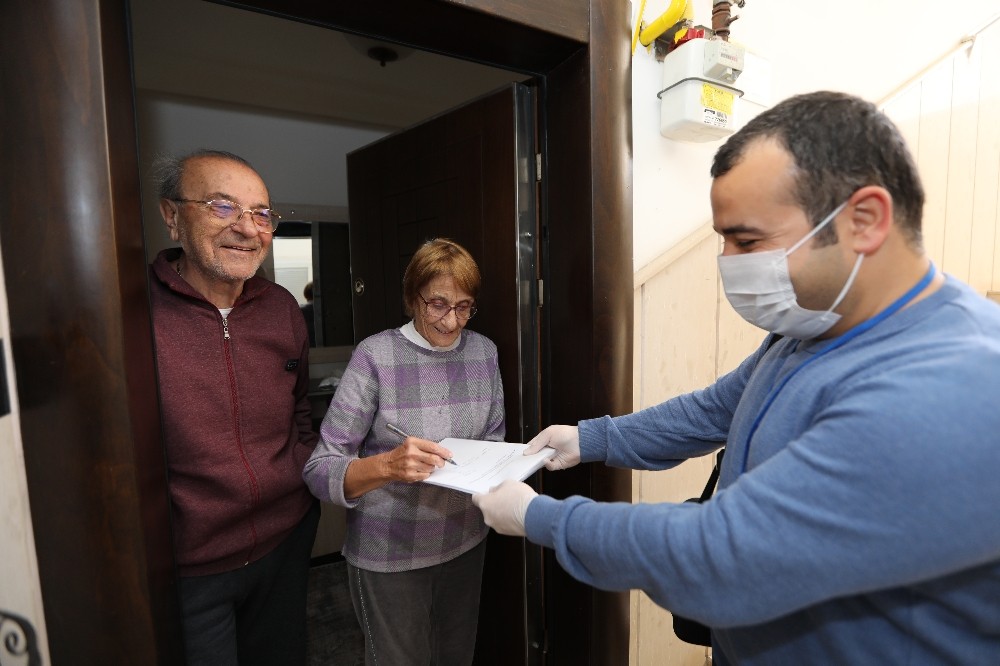 Ölen yakını için planladığı cenaze yemeği parasını belediyeye bağışladı 