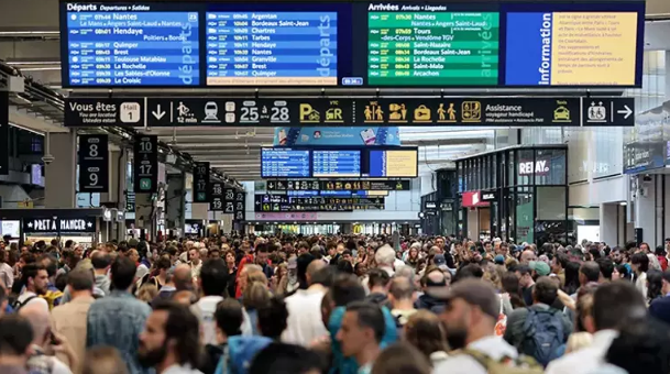 Olimpiyat Oyunları'nın açılışına saatler kala Fransa'da hızlı trenlere sabotaj