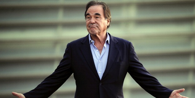 Oliver Stone çarpıcı iddia: Ukrayna krizi CIA işi!