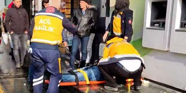 Olmayacak iş: ATM’den para çekerken böyle hastanelik oldu!