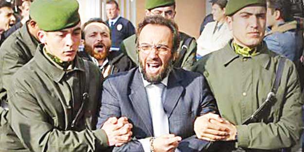 Olmayan örgüte üye icat ettiler