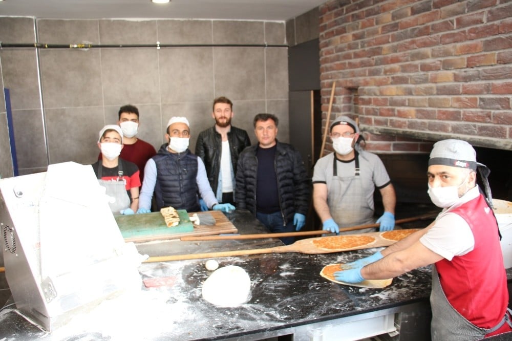 Oltulu işadamı Demir’den sağlık çalışanlarına tam destek 
