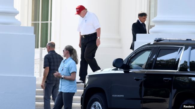 Ölü sayısı artıyor, Trump golf oynuyor