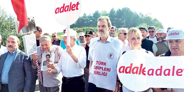 Ölüleri bile seçmen yapmışlar