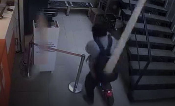 Ölümden kıp payı kurtuldu! Yaşadığı şok kameraya yansıdı!