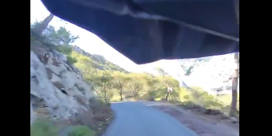 Ölümün kıyısından döndü! Sosyal medya bu kazayı konuşuyor