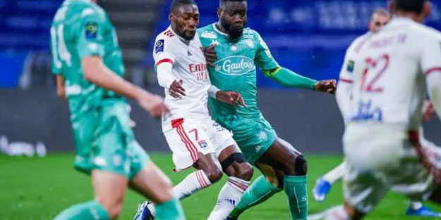 O.Lyon, Angers'i 3-0 yendi