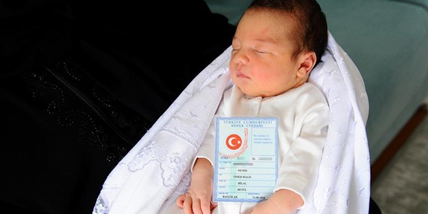 Millet kahraman şehidini unutmuyor!