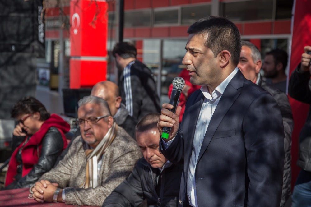 Ömer Günel sahil sitesi sakinleriyle buluştu 