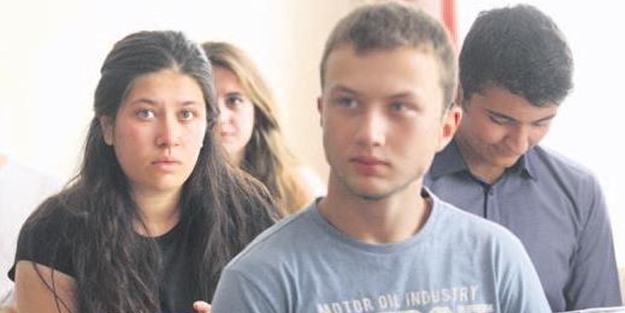 Herkes ağladı! O babası gibi dimdik ayakta durdu