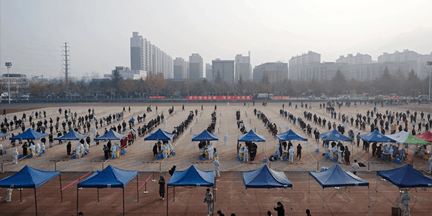 Omicron tespit edilen Çin'de büyük panik