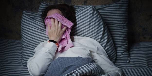 Omicron varyantının belirtileri nelerdir? Geceleri rahatsızlık veren yeni belirti açıklandı