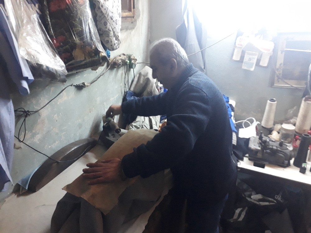 Ömrünün 44 yılı terzilikle geçti 
