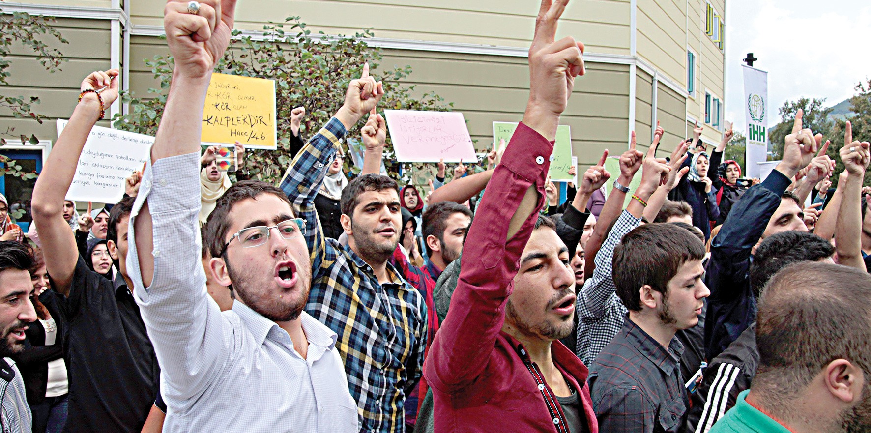 OMÜ’de stant gerginliği