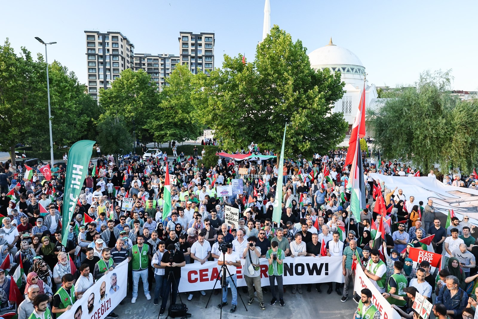 On binler Pendik’te işgalci İsrail’i lanetledi