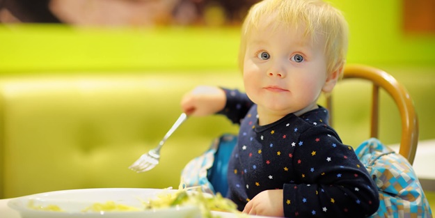 On iki aylık bebeğin gelişim özellikleri