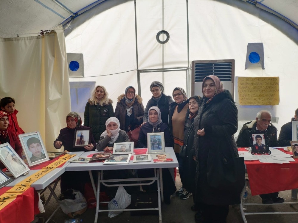 Önalan’ın ilk icraatı Diyarbakır annelerini ziyaret etmek oldu 