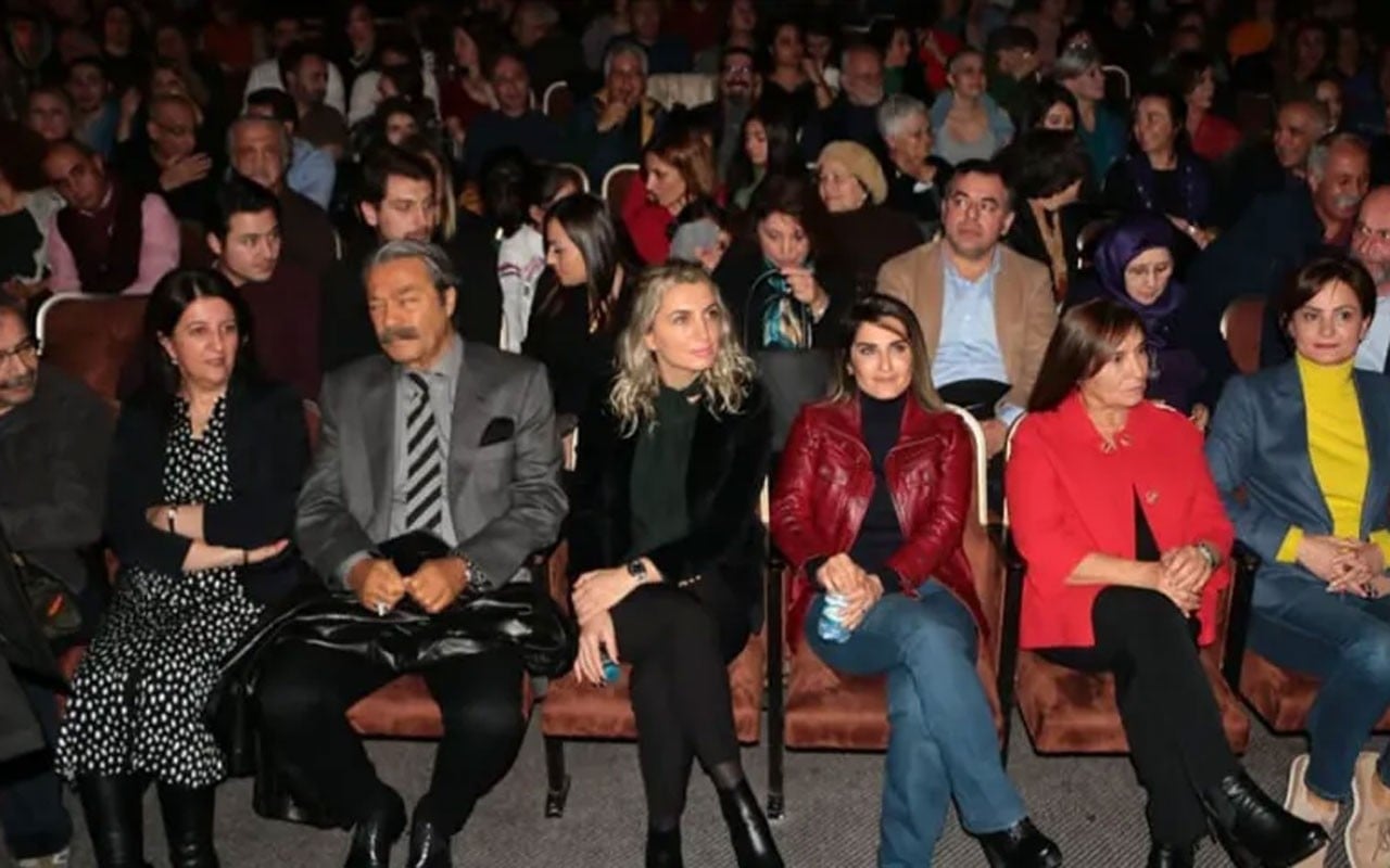 Onat Kutlar'ı unuttular! Katillerini alkışlamaya koştular