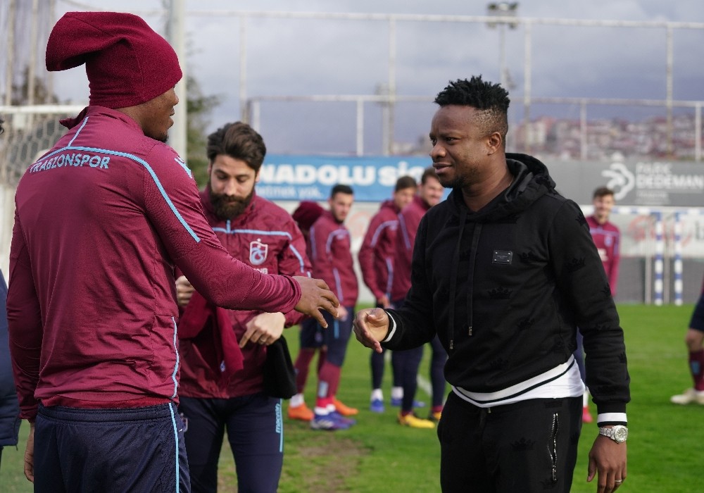 Onazi, takım arkadaşlarıyla hasret giderdi 