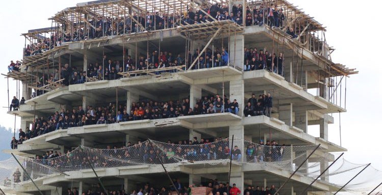 Onca uyarıya rağmen aldırış etmediler… Canlarını hiçe saydılar