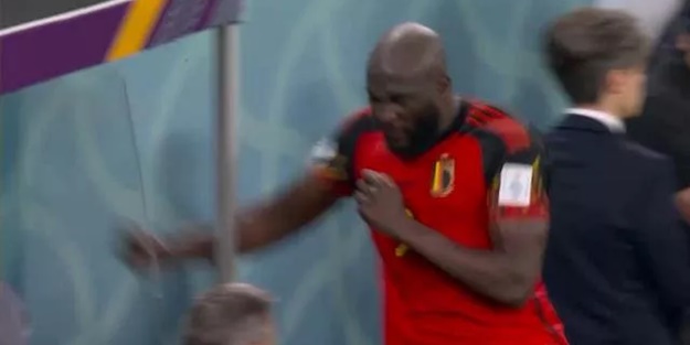 Önce ağladı, sonra yedek kulübesini yumrukladı