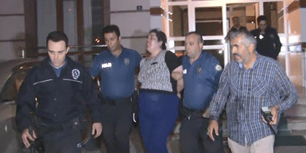 Önce annesini bıçakladı, sonra kendini eve kilitledi