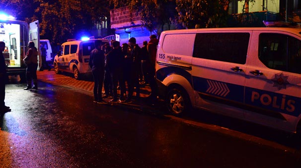 Önce eşini yaraladı sonra kendini eve kilitledi