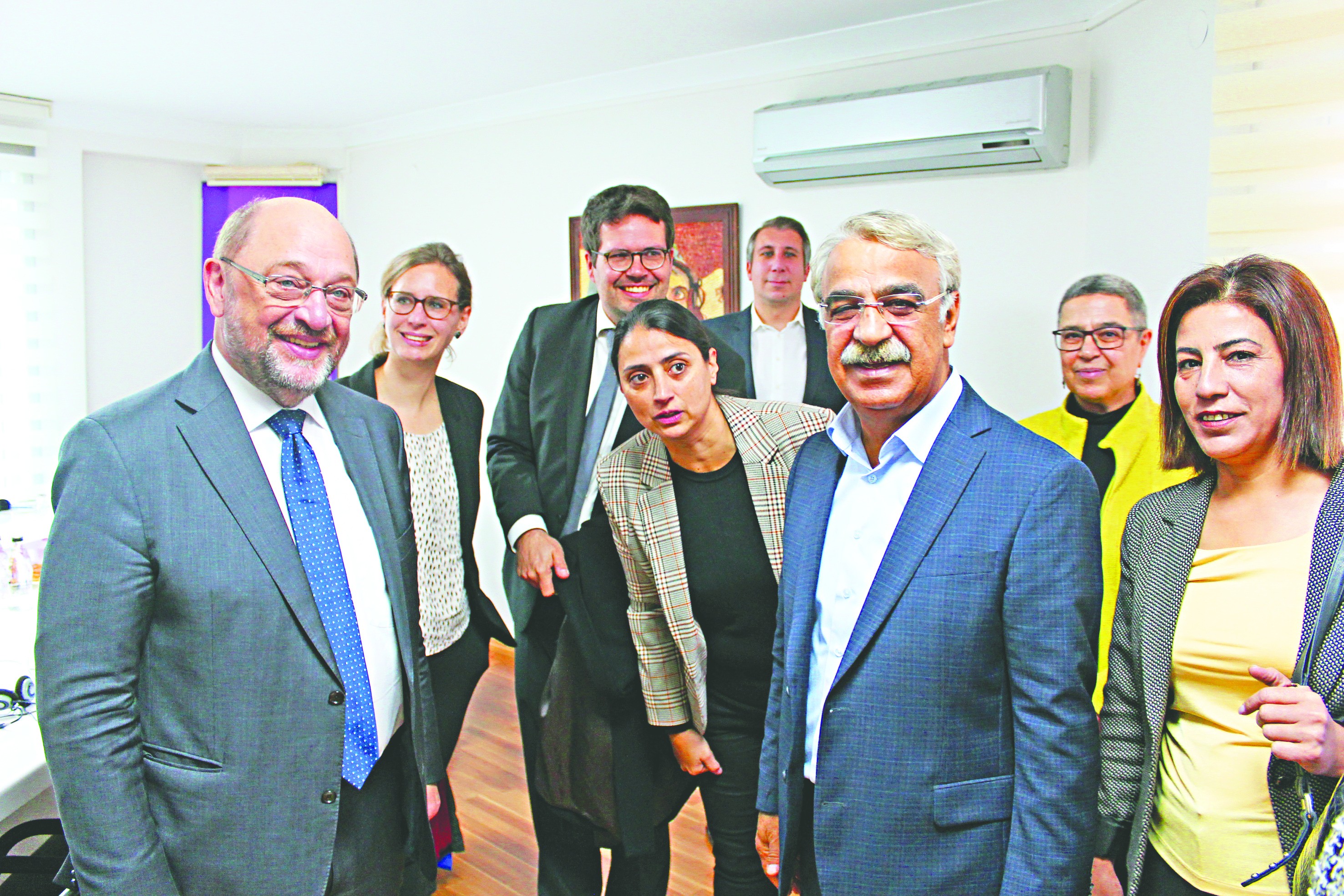 Önce Kılıçdaroğlu ve İmamoğlu sonra HDP: Gezi'nin finansörü vakfın başkanından dikkat çeken görüşme trafiği