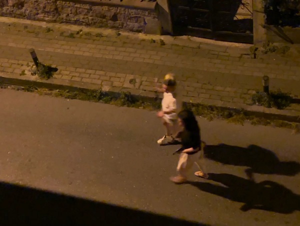 Önce ortalığı karıştırdı sonra mışıl mışıl uyudu