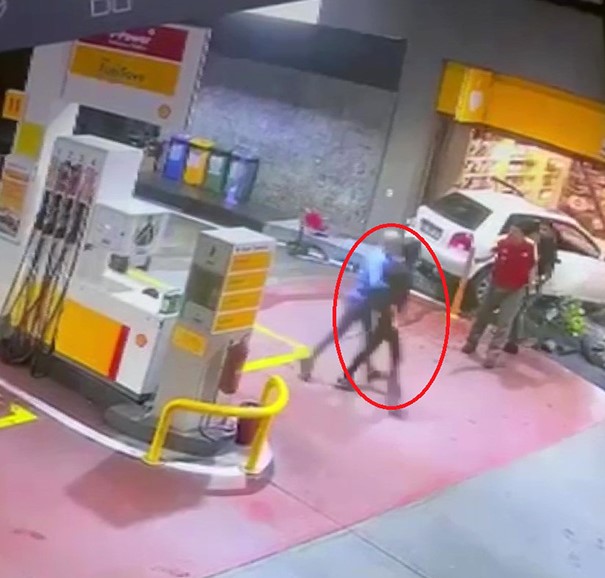 Önce otomobiliyle ezmeye çalıştı, yetmedi bıçakla kovaladı, gerçek sonradan ortaya çıktı