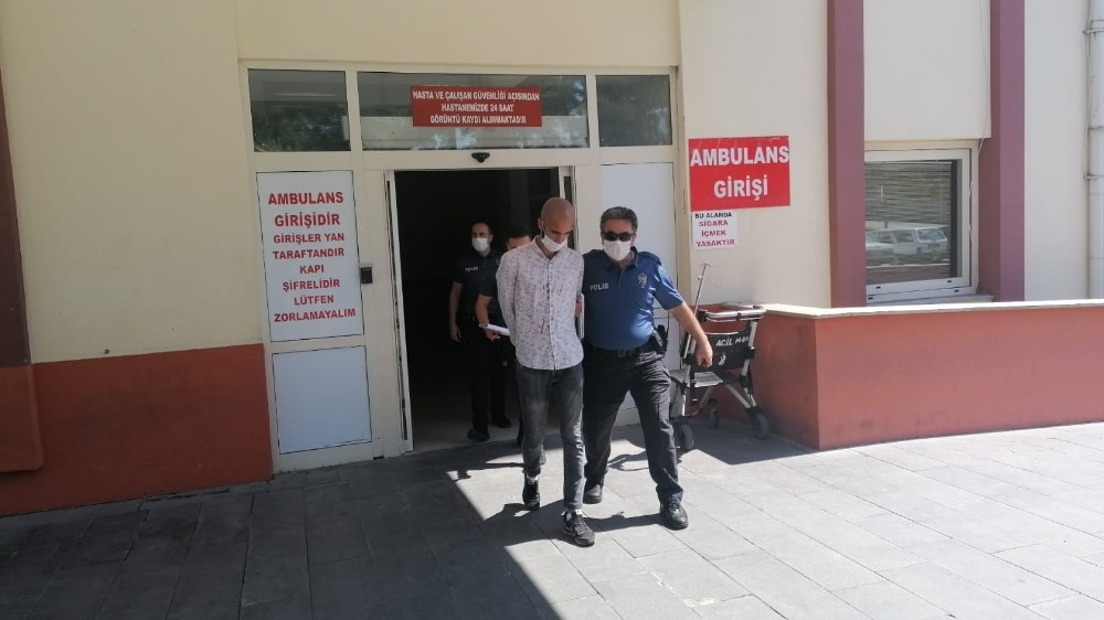 Önce su dağıtıcısının motosikletini, sonra tüp dağıtıcısının cep telefonunu çaldı 
