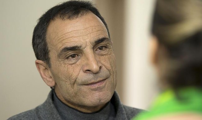 Önce vazifesini yaptı sonra oğluna koştu