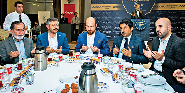 ÖNDER 61. geleneksel iftarı yapıldı! Ramazan ümmet mevsimidir