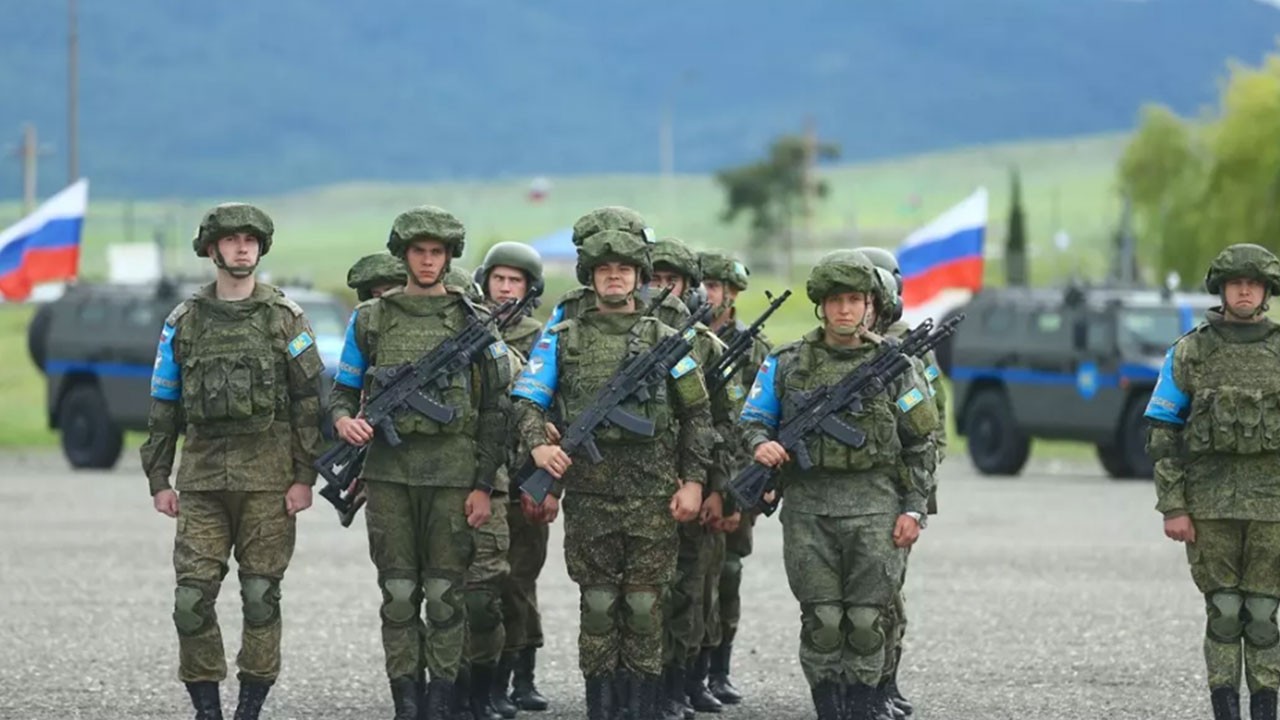 Onlar gidecek daha büyük bela gelecek! Rus askerleri her an Türkiye sınırından çekilebilir