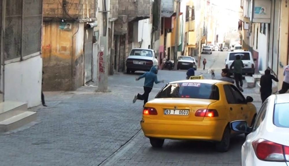 Onlar kaçtı polis kovaladı 