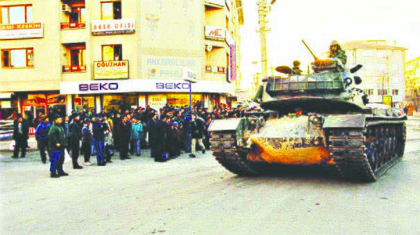  Onlar zulmetti biz ise direndik