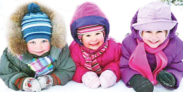 Onlara iyilik etmiyorsunuz! Böyle giydirmeyin, kendi giyiminizi de abartmayın