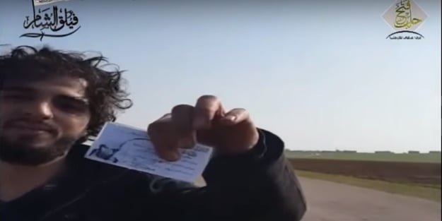 Onlarca DAEŞ'li böyle teslim oldu (Video)