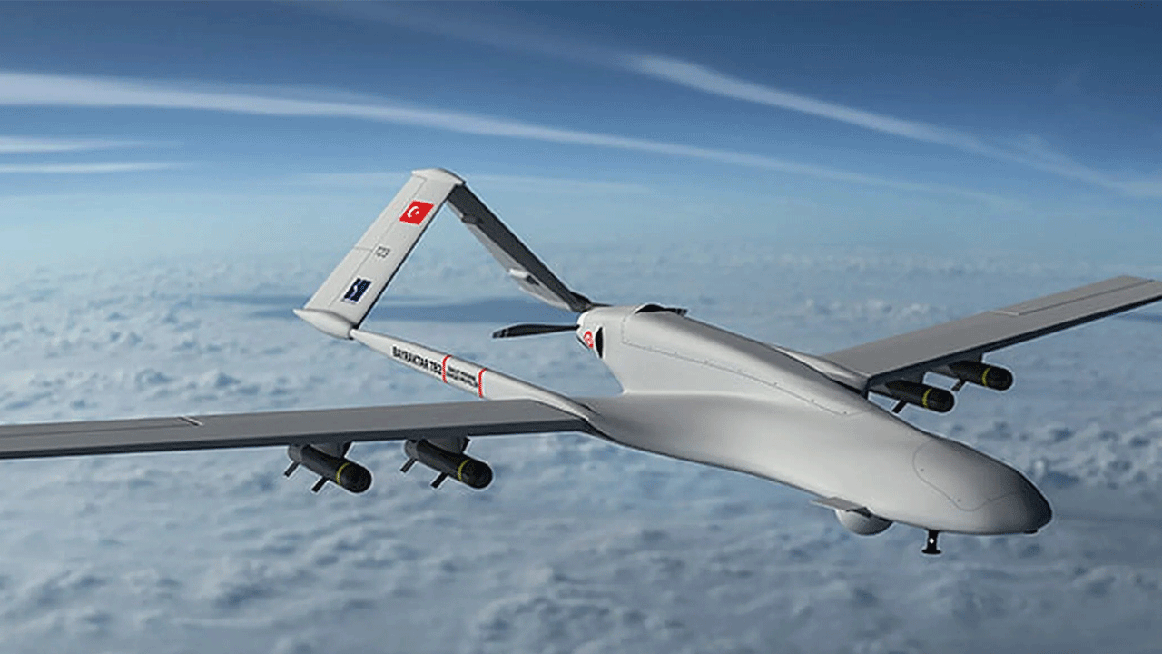 Onlarca dronla saldırdılar! 900 km mesafeden geldiler!